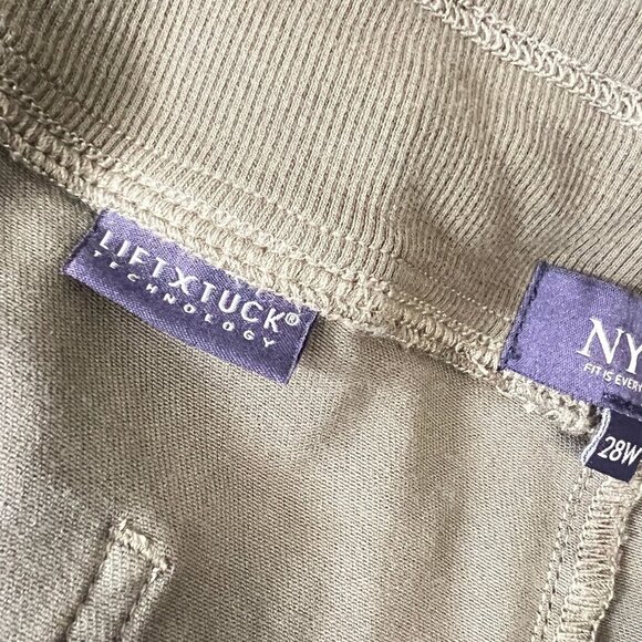 NYDJ Drawstring Cargo Pants Plus Size 28W Stretch   Moss Green Rolled Cuff - Picture 5 of 13